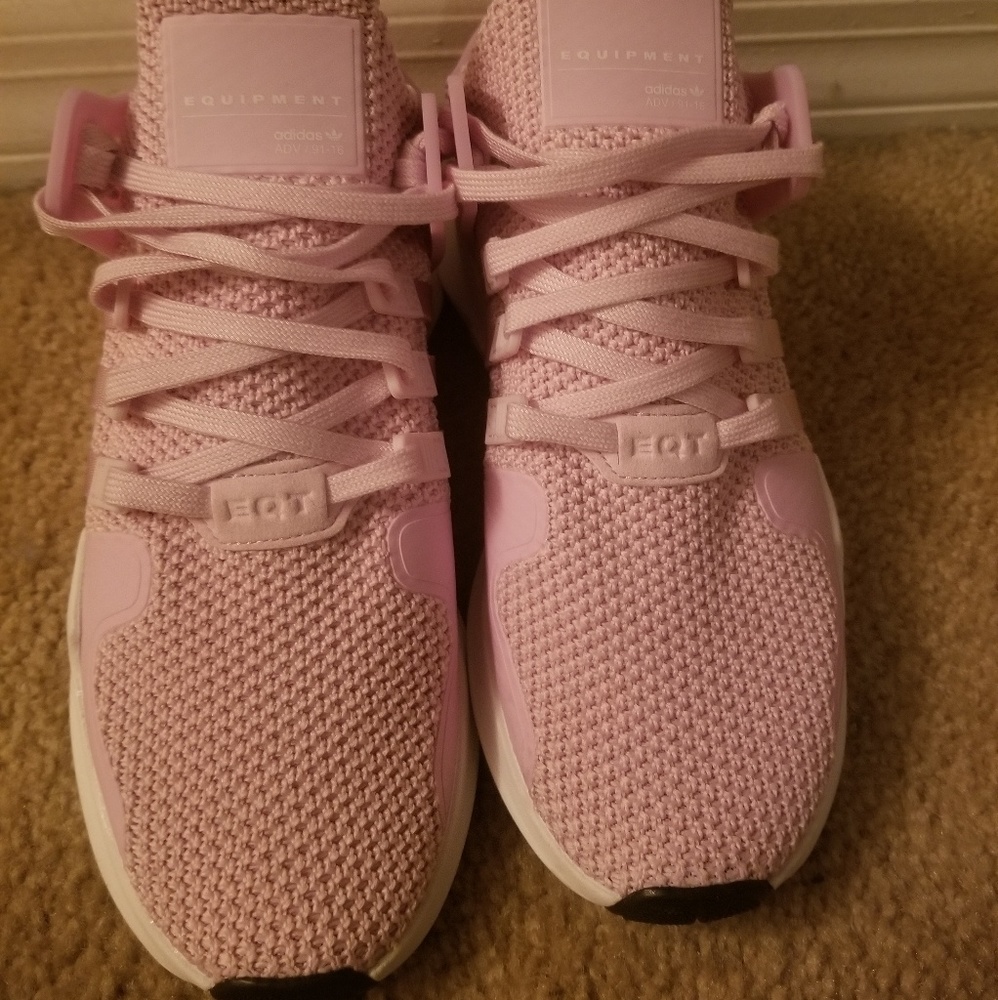 Adidas sneakers women's size 5 1/2